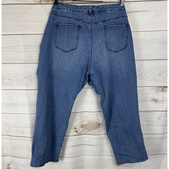 Bandolino Mandie Medium Wash Straight Leg Jeans Plus Size 20W Short - Picture 4 of 10